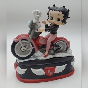 1999 San Francisco Betty Boop On Motorcycle - Missing  Music box (Flaw)